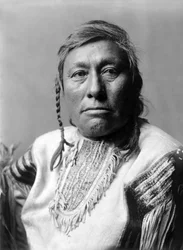 Long Time Dog, indiai, c. 1908, fotó Edward S. Curtis