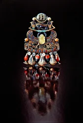 Mellkas madár-szkarabeusz, Tutanhamon sírjából, Új Királyság (arany cloisonne féldrágakövekkel és üvegpasztával díszítve)