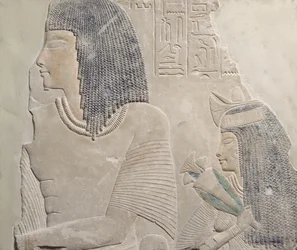 Imenmest és Dejat, Imeneminet tábornok szüleit ábrázoló dombormű egy sírból Memphisben, Új Királyságban, ie 1336-1295 körül (festett mészkő)