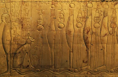 Domborművek a második temetkezési kápolna jobb külső paneljének felső regiszterén, Tutanhamon kincstára, Egyiptom, egyiptomi civilizáció, Újbirodalom, XVIII. dinasztia