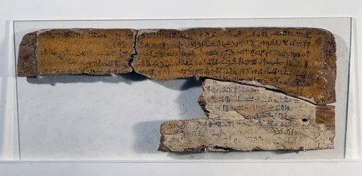 Írótanonc táblája, a kézművesek szatírájának szövegével, fa, 52x20,5x1 cm, egyiptomi civilizáció, Újbirodalom, XVIII. dinasztia