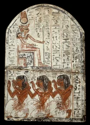Egyiptomi antikvitás: sztélé Ken szobrásztól, Deir el Medineh-i iparostól: Renenoutet (ételkígyó) istennő ábrázolása. Epoque Ramses II (Kr.e. 1290-1224) Bordeaux, Aquitaine Múzeum