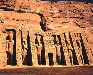 Nefertari királynő temploma, amelyet Abshek Hathorának is szenteltek, és Kis templomnak neveznek, Újbirodalom