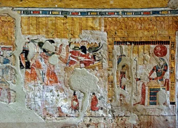 Egyiptomi ókor: Shuroy és felesége istenségeket imádó ábrázolása. Shuroy sírjának festménye (TT13). 20. dinasztia. i.e. 1190-1077 Dra Abu el-Naga Nekropólus, Luxor Ciszjordánia, Egyiptom