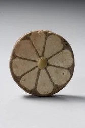 Virágberakás, Újbirodalom, III. Ramszesz uralkodása, ie 1184-53 (fajansz)