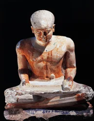 Ülő írnok, Gízából, Egyiptom, Kr. e. 2575, IV. dinasztia