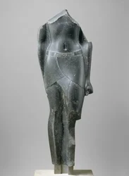 Ptolemaioszi király torzója, késői Ptolemaiosz kartotékaival, ie 80-30 (bazalt)