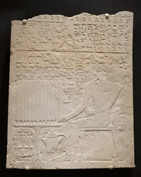Relief a Khnumti sírból, Kr.e. 2345-2184 körül (fehér mészkő)