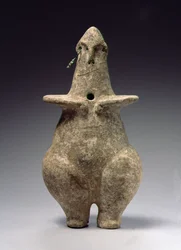 Steatopigóta figura, Amlash, Kr.e. 2. vége – 1. évezred eleje (terrakotta)