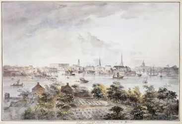 Stockholm látványa Kungsholmen felől a királyi palotával és a Storkyrkannal, Tyskakyrkannal, Katarinakyrkával és Riddarholmskyrkannal,