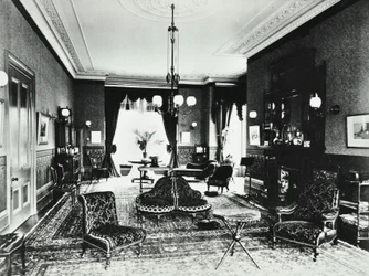 18 Addison Road: szalon, 1890