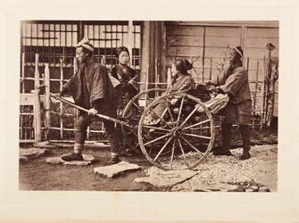 Nyilvános szállítóeszköz, Japán