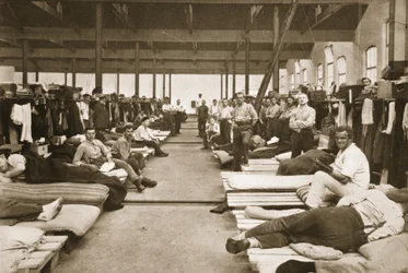 General Quarters, Handforth, illusztráció a német foglyokról Nagy-Britanniában (fotónyomat)