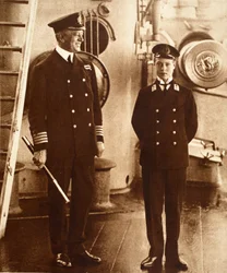 VIII. Edward király, mint Midshipman a H.M.S. Hindusztán, 1910