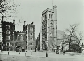 Lambeth-palota Szent Mária-templom, Lambeth Palace Road: átjáró és Szent Mária-templom, 1890