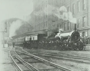 Az utolsó széles nyomtávú vonat elhagyta a Paddington állomást, 1892