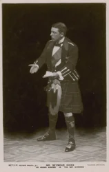 Mr Seymour Hicks, mint Angus Graeme a Meleg Gordonsban