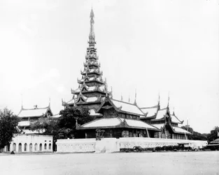 A nagy közönségterem a Kings Palace-ban, Mandalay, 1890 körül
