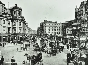 The Strand és Charing Cross, 1897