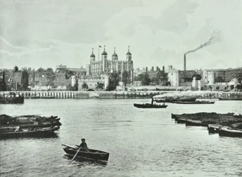 Tower of London, Tower Hill: a folyóról, 1895