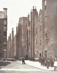 Kilátás a Lincolns Inn Old Square-re, London, 1876