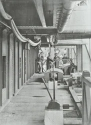 Woolwich Ferry: északi ponton hidraulikus emelvényes platform, 1896