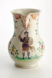 Staffordshire kancsó felföldi jelmezben figurával díszítve, 1755 (sómázas cserépedény)