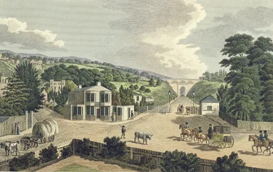 A Highgate boltív a Holloway-i Turnpike Gate felől