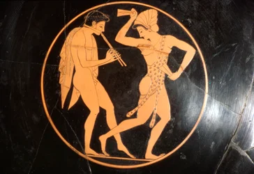 Drinking Cup, Kylix of Girl Dancing with Fiulying Fiulying, Padlás, Kr.e. 510
