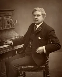 Arthur Cecil brit színész, komikus, drámaíró és színházi menedzser 1887-ben.