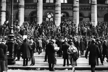 Tőzsdén kívüli alkudozás, Párizs, 1931.