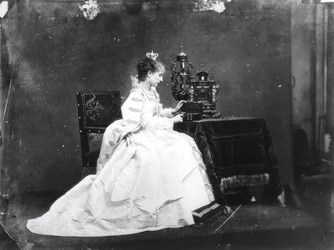Sarah Bernhardt (1844-1923) Marie de Neubourg szerepében Victor Hugo (1802-85) „Ruy Blas” című filmjében, 1872 körül (f/w fotó)