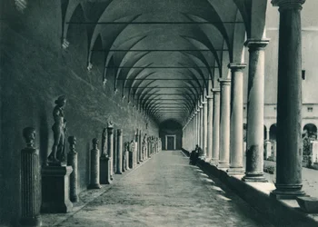 Kolostorok a Diocletianus-fürdő múzeumában, Róma, Olaszország, 1927