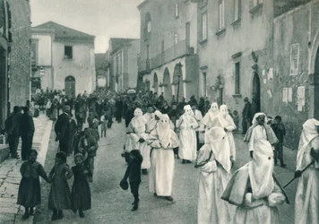 Temetési körmenet, Taormina, Szicília, Olaszország, 1927