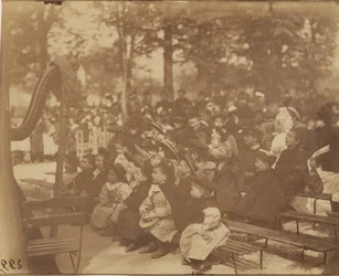 Guignol, Luxembourg Gardens