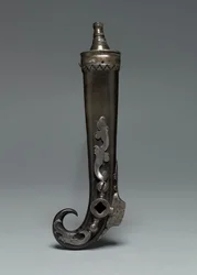Kombinált feltöltő lombik és kerékkulcs, kb. 1600-50
