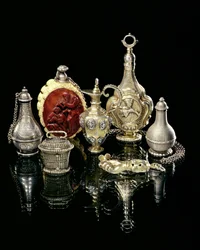 Illatpalackok csoportja (ezüst)