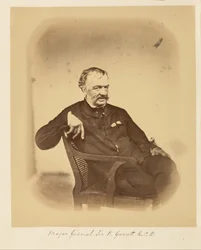 Sir R. Garrett vezérőrnagy, K.C.B.