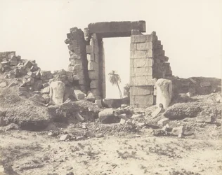 Karnak Théba, Első Pilon – A kapu és a kolosszusok romjai, ..., 1851-52, nyomtatva 1853-54.