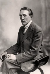 Gerald Du Maurier 1873-1934, angol színész és színházi menedzser, a XX. század eleje.