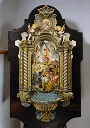 Nagy szenteltvíz-kút festett majolikában Francesco Solimena (1657-1747) A mágusok imádása című képének központi jelenetével, Olaszország, XX. század
