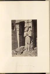 Osiride oszlopok Medinet Habou-ban, Thébában