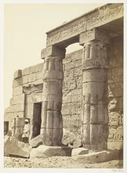 Goorneh templomának portikusa, 185862.