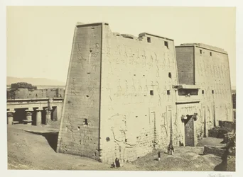 A Nagy Pilon Edfouban, Felső-Egyiptomban, 1857.