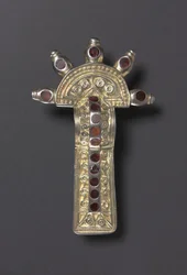 Bow Fibula, 500-as évek
