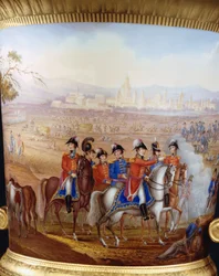 Részlet Wellingtonról és tiszteiről egy berlini aranycsiszolt karcsú campana vázáról és Wellington szolgálati típusú lábazatról, az 1817-es Vittoria csata jelenetével festve