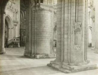 Ely székesegyház: A kórushoz a templomhajó és az Oktogon