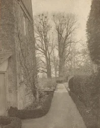 Kelmscott Manor: A kertben