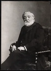 Etienne Charles Henri, Bornier vikomt (1825-1901), francia költő és drámaíró portréja.