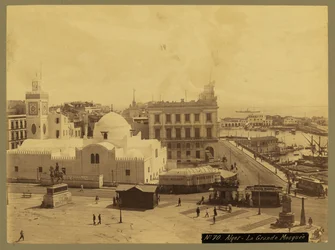 Algír látképe – La Grande mecset, 1860-1900 körül (f/w fotó)